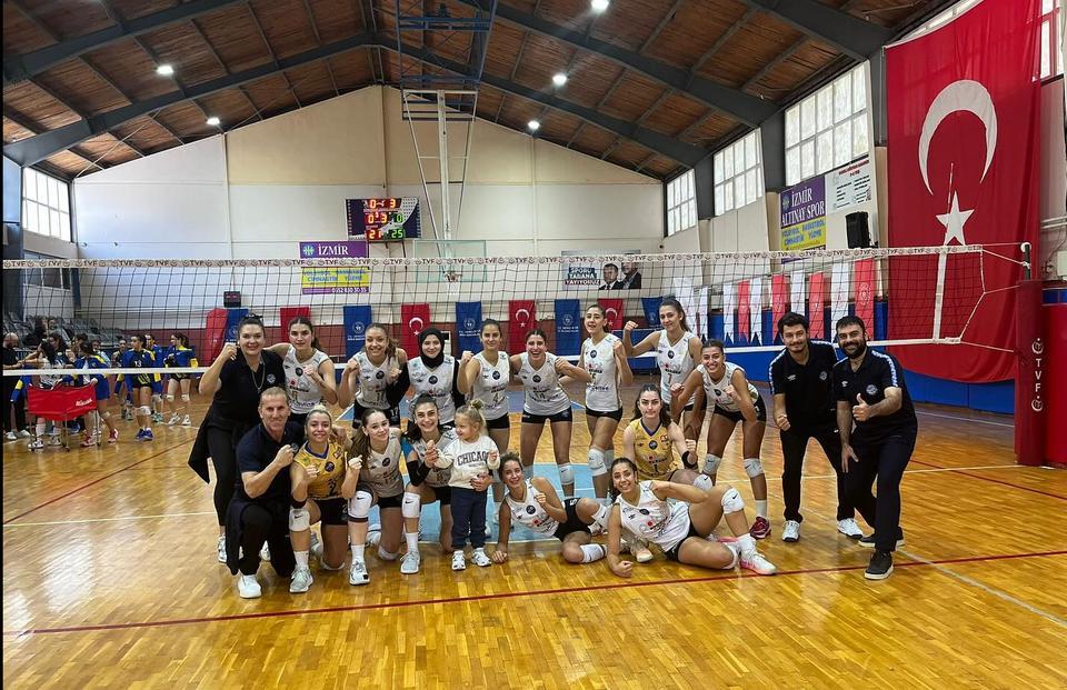 Didim Belediyespor Kadın Voleybol Takımı’ndan önemli galibiyet