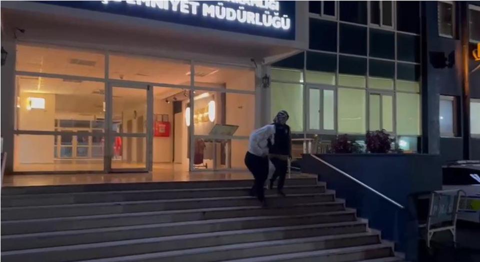 Fuhuş operasyonu; 3 gözaltı
