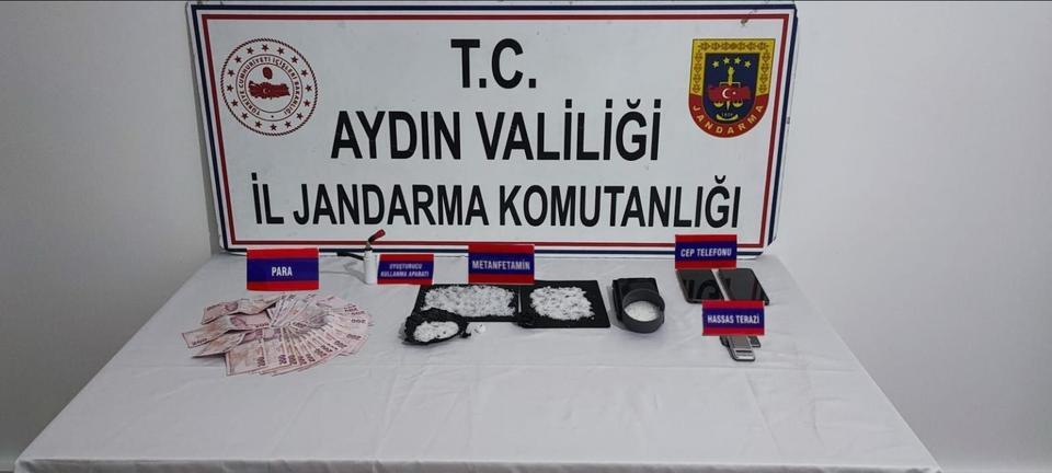 JANDARMA KOM GÖZ AÇTIRMIYOR