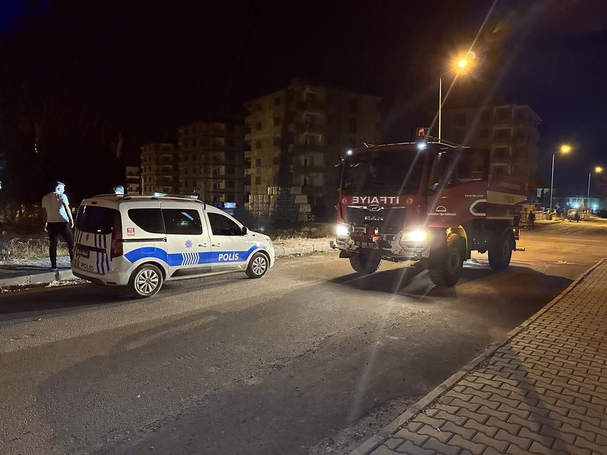 Otluk alan ateşe verildi