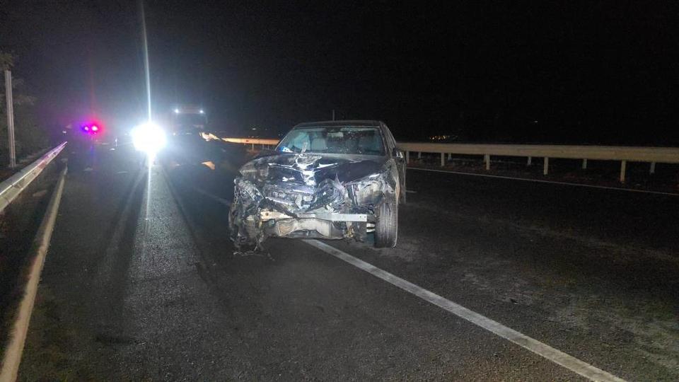 İki otomobil çarpıştı: 1'i ağır 2 yaralı