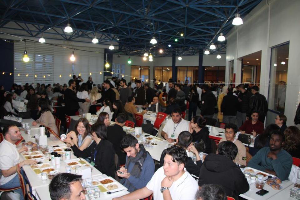 ADÜ ailesi iftarda buluştu