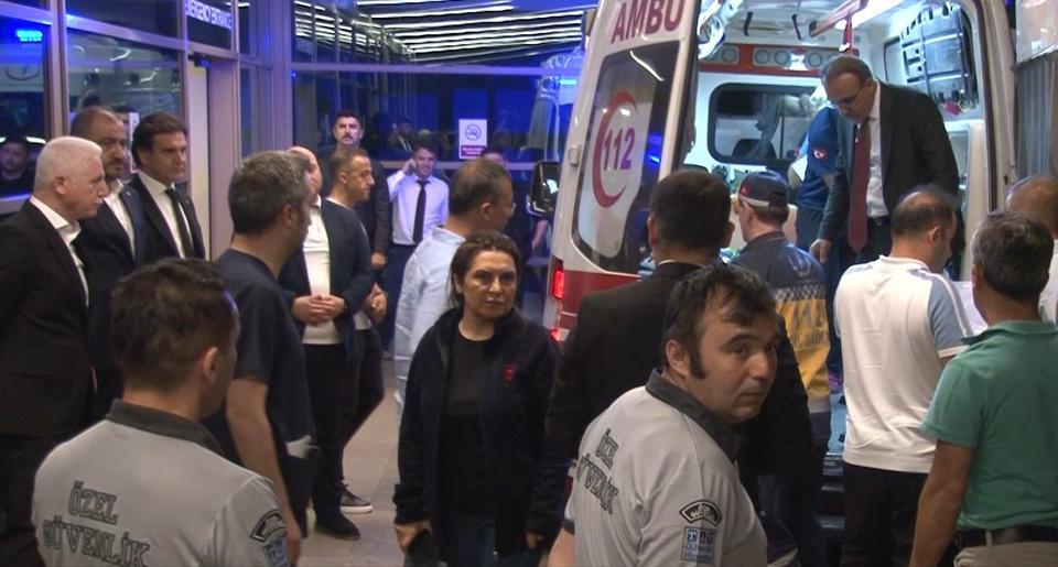 Kaza geçiren AK Parti Genel Başkan Yardımcısı, İstanbul’a sevk edildi