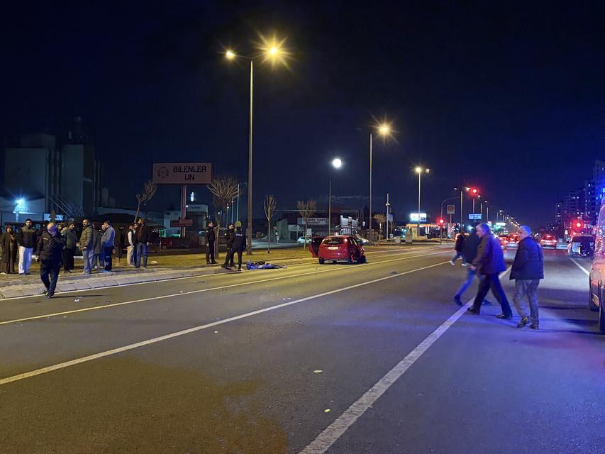KAYSERİ'DE OTOMOBİL YAYAYA ÇARPTI: 1 ÖLÜ