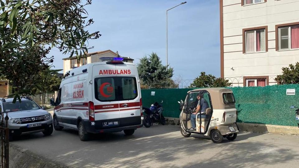 Ağaç budarken düşen vatandaş yaralandı