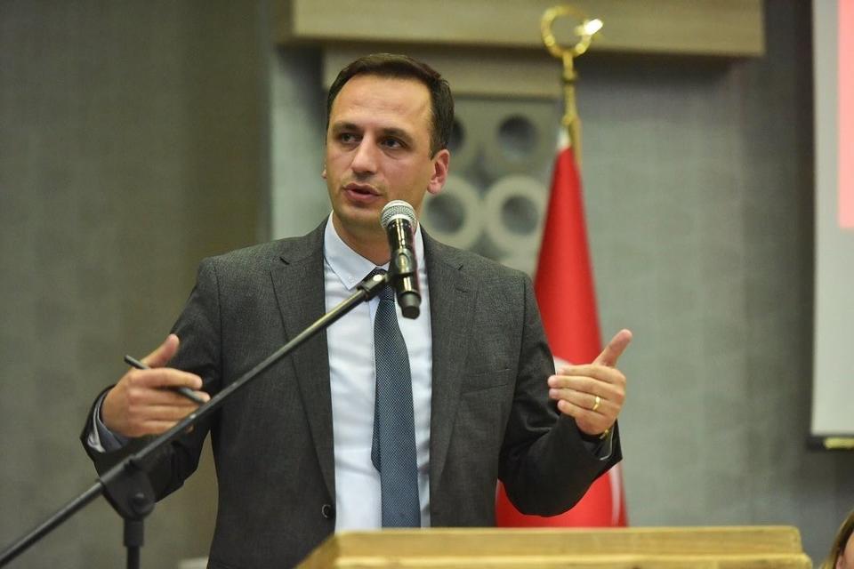 Belediye başkanı adliyeye sevk edildi