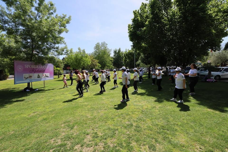 "Sporla Güçlü Kadınlar" projesi başladı