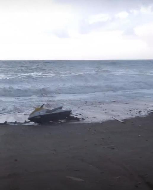 FETHİYE SERALAR HASAR GÖRDÜ, AĞAÇLAR DEVRİLDİ ÖLÜDENİZ'DE DALGA BOYU 3 METREYİ AŞTI