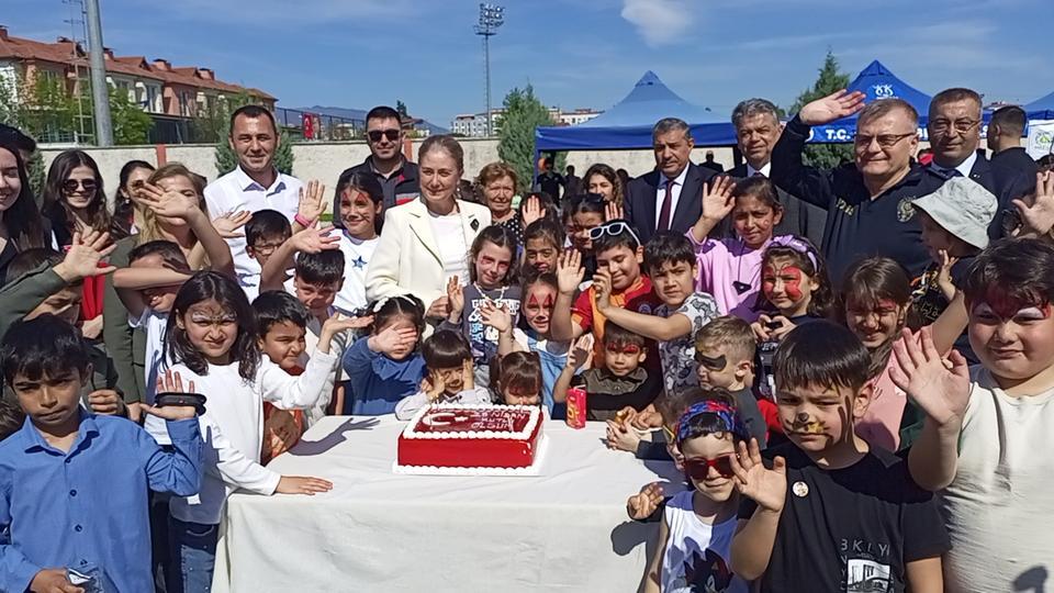 Aydın'da 23 Nisan etkinlikleri erken başladı