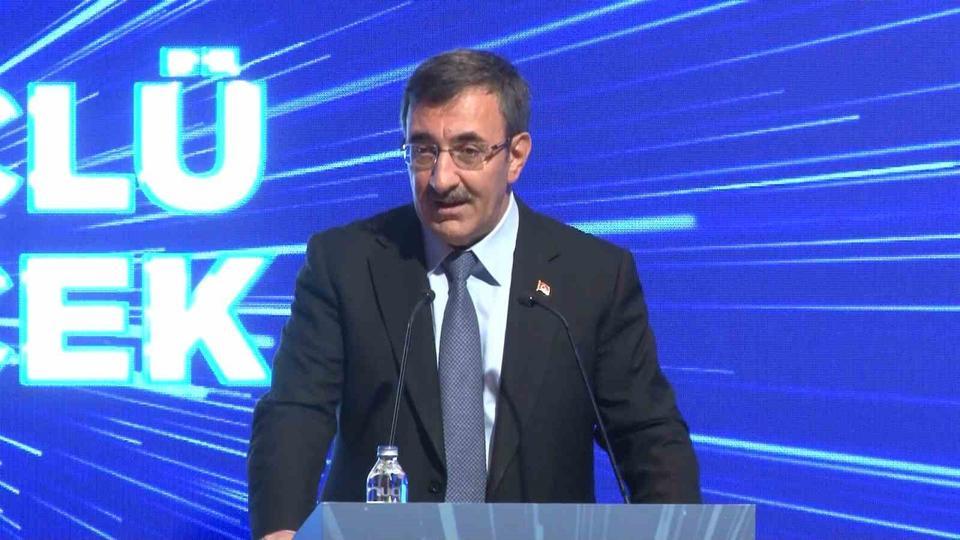 Cumhurbaşkanı Yardımcısı Yılmaz:  "Kurumlar Vergisi'ni düşürüyoruz"