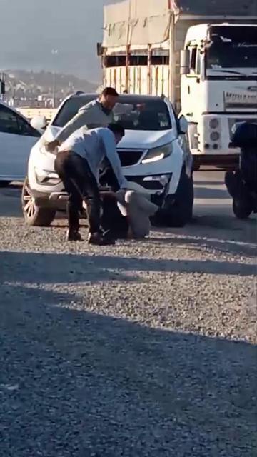 Sokak ortasında öldüresiye dayak