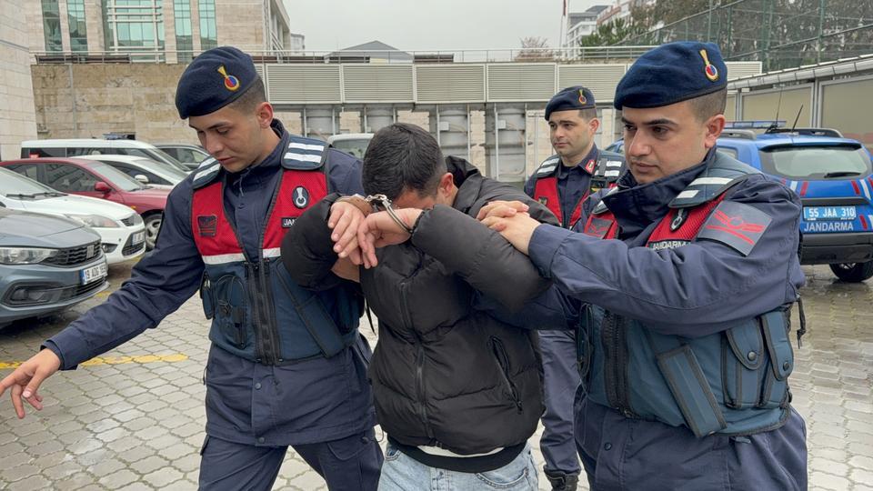 KIZ ARKADAŞINA CİNSEL İSTİSMAR İDDİASIYLA GÖZALTINA ALINDI