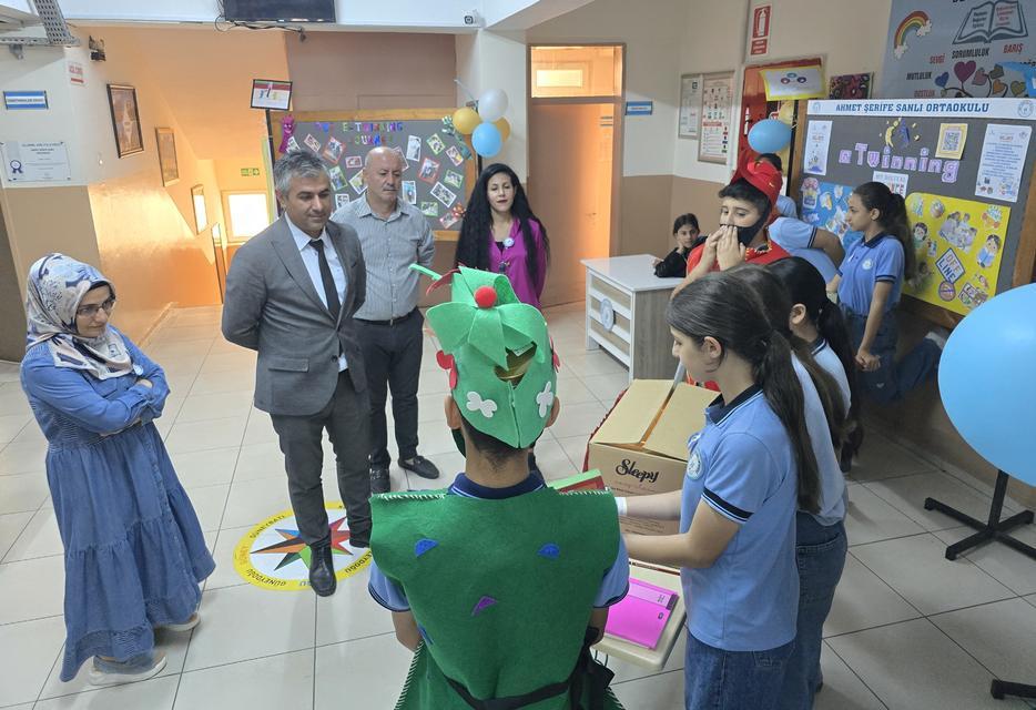 Efeler’de öğrencilerden teknoloji ve farkındalık sergisi