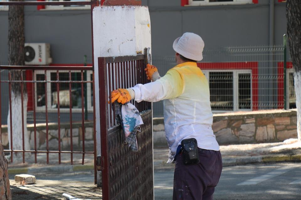 Bozdoğan Belediyesi okullarda çalışmalarını sürdürüyor
