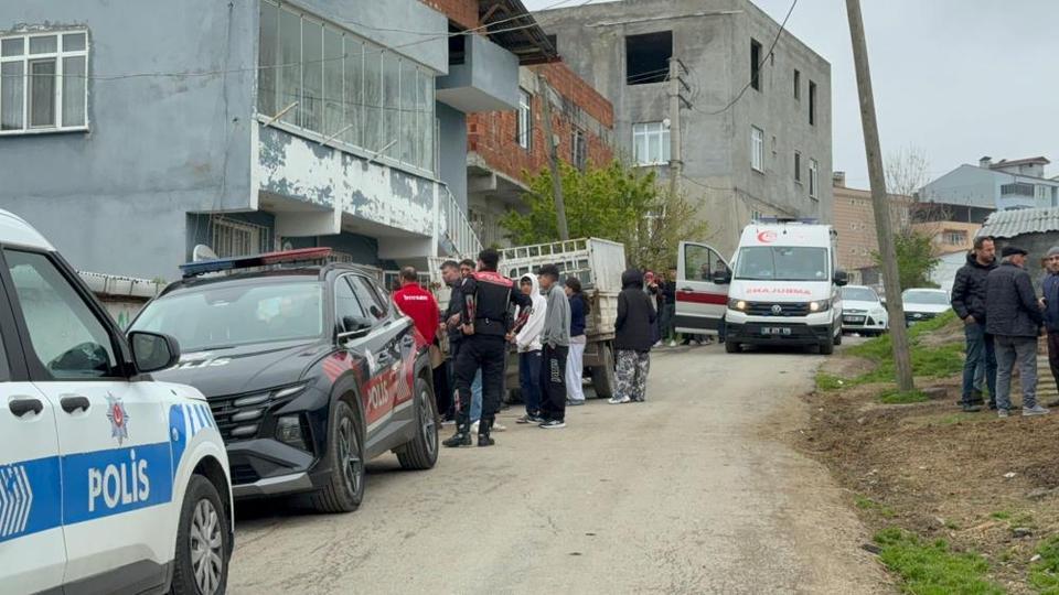 23 yaşındaki genç, önce annesini öldürdü sonra aynı silahla canına kıydı