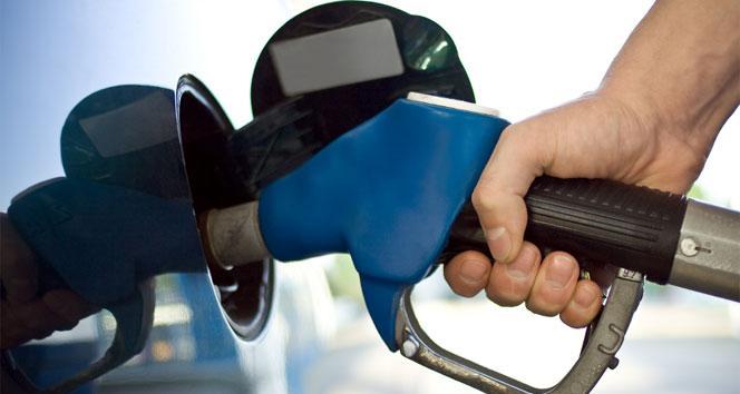Benzin ve motorine indirim geldi