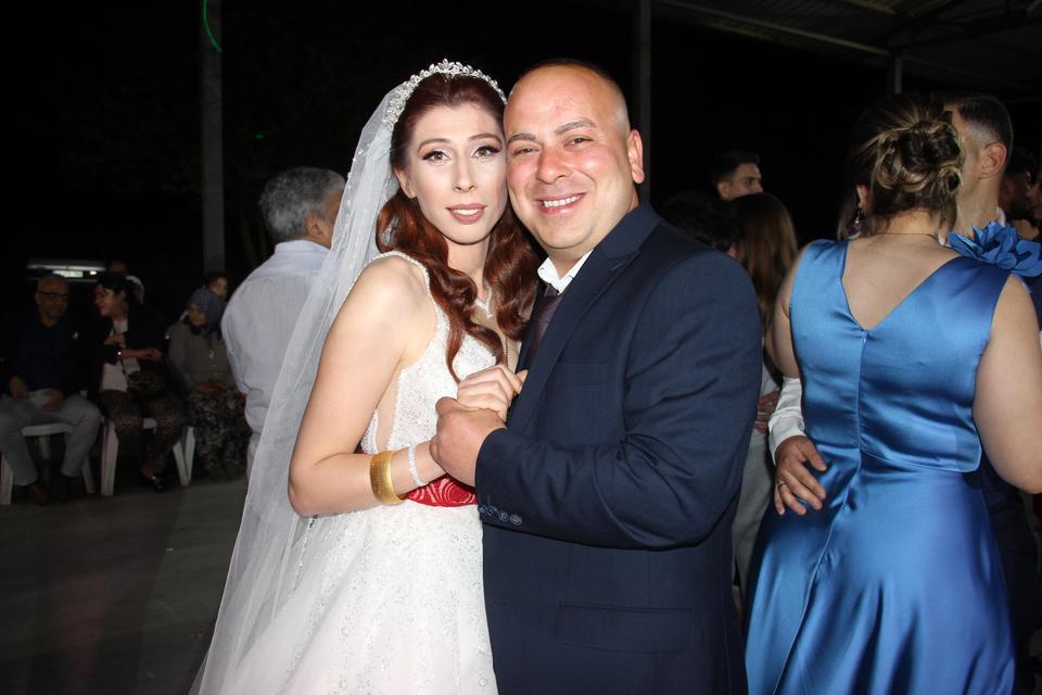 PANDEMİDE NİKAHLANAN ÇİFTİN DÜĞÜN HAYALİ 5 YIL SONRA GERÇEK OLDU NİKAHLARI SESSİZDİ, DÜĞÜNLERİ İSE DAVULLU-ZURNALI "NİKAHIMIZA ANNE-BABAMIZ BİLE GELEMEMİŞTİ"