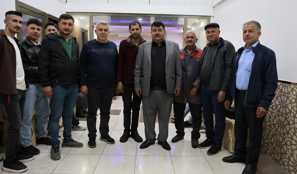 GAMZE İLE BERKAY'IN DÜĞÜNÜ AYDIN DAĞLARINDAKİ YÜZLERCE CİPİ NAZİLLİ'DE TOPLADI