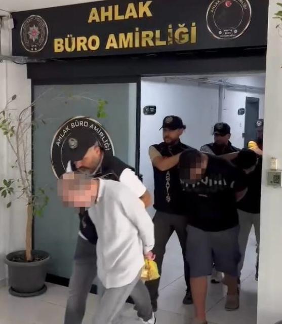 İZMİR MERKEZLİ 7 İLDE FUHUŞ OPERASYONU: 14 GÖZALTI