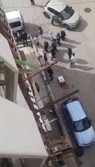 Taciz iddiası ortalığı karıştırdı: Aile dükkanı bastı