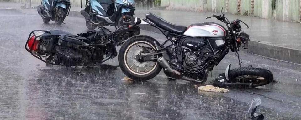 Motosikletler çarpıştı: 1 ölü, 1 yaralı
