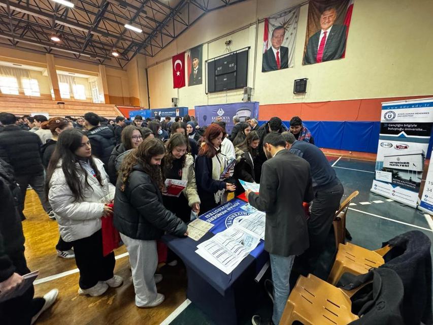 Aydın Yükseköğretim Tanıtım Günleri yoğun ilgiyle başladı