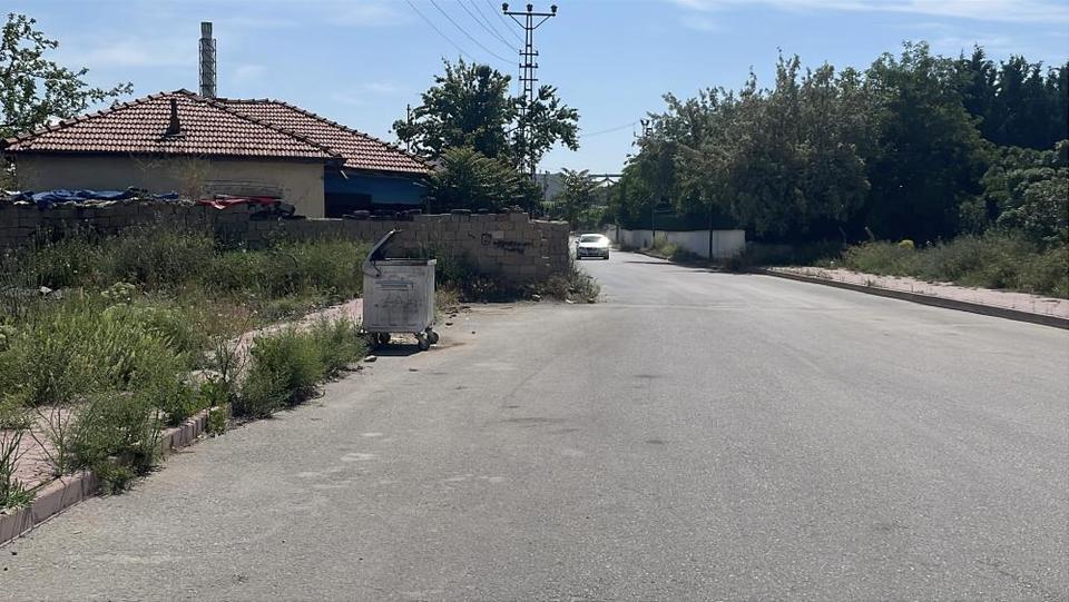 Boşanma aşamasındaki eşini vurup canına kıydı