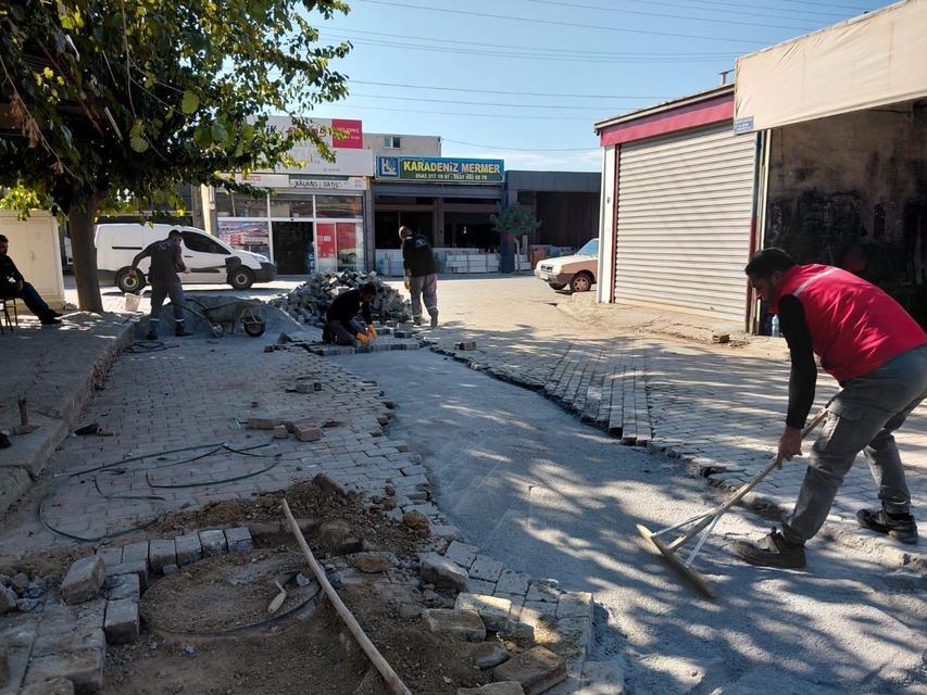 Germencik'te 7 farklı noktada belediye mesaisi sürüyor