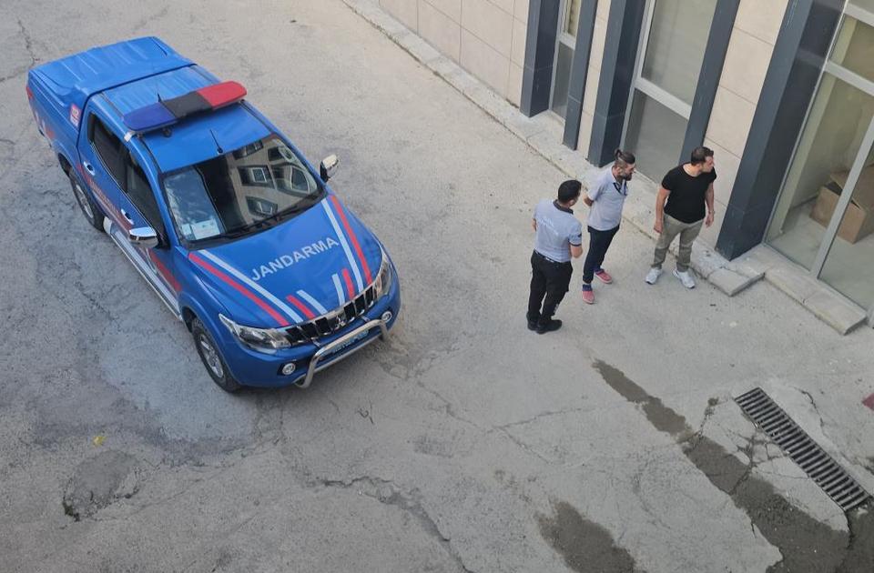 Elektrik akımına kapılan şahıs balkondan düşerek hayatını kaybetti