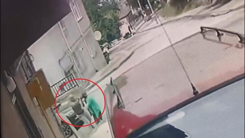 Tabanca ile vurulan baba, anne ve oğul hayatını kaybetti: Katliam anı kameraya yansıdı