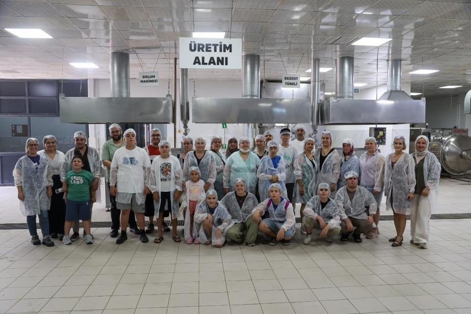 Efeler’in özel öğrencileri geleceğe üretimle hazırlanıyor