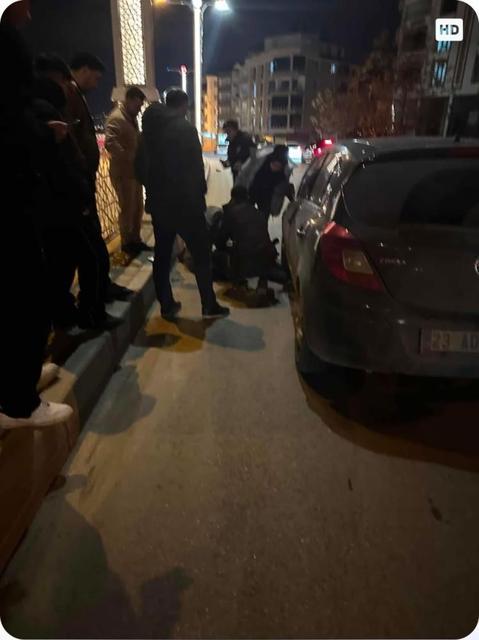 Otomobilin çarptığı adam hayatını kaybetti