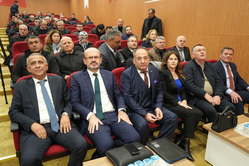 TÜRKİYE DÜNYADA TARIM ALANINDA 31, TARIMSAL HASILADA İSE 9. SIRADA BİTKİSEL ÜRETİM GENEL MÜDÜR YARDIMCISI İHSAN EMİRALİOĞLU: "ÜLKEMİZ TOPRAKLARINI DÜNYA ÖLÇEĞİNDE İYİ KULLANAN BİR ÜLKEYİZ"