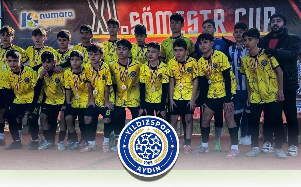 Yıldızspor, İzmir'de Altın Kupa'nın sahibi oldu