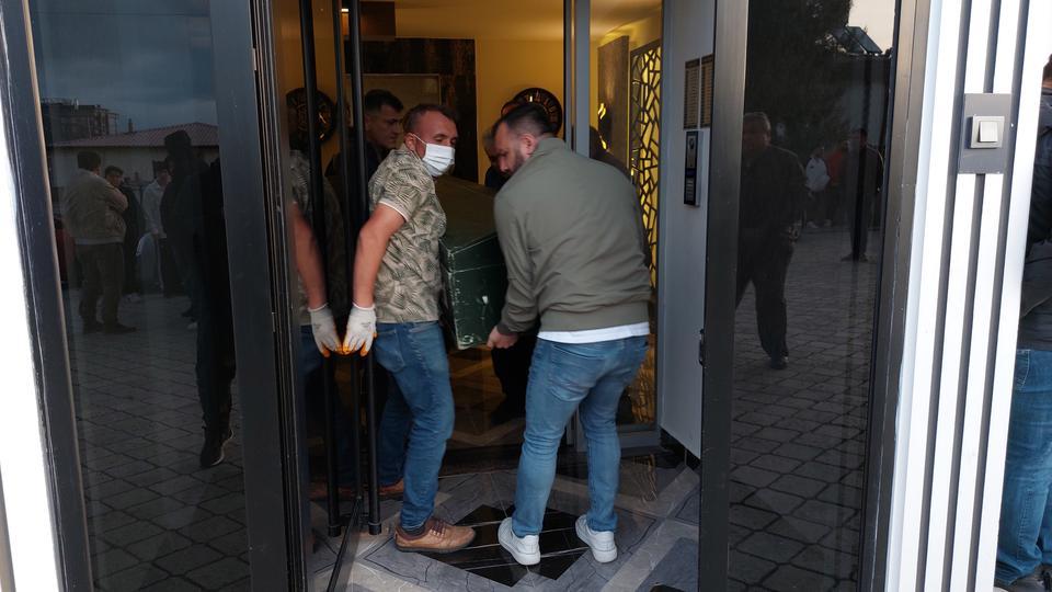 BOĞAZI KESİLEREK ÖLDÜRÜLEN KADININ KATİLİ AKRABASI ÇIKTI: 3 ADET ALTIN BİLEZİK İÇİN ÖLDÜRMÜŞ