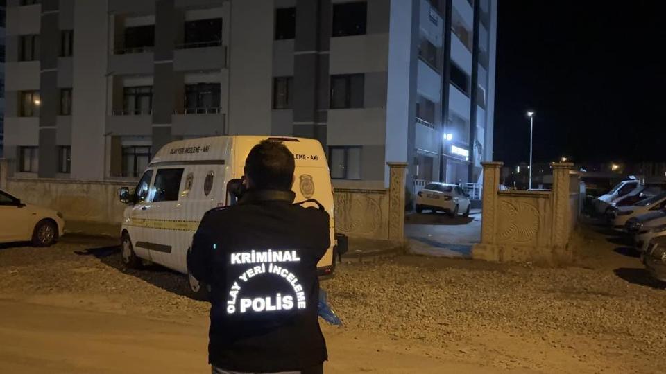 'Laf atma' kavgası kanlı bitti: 1 ölü, 1’i ağır 2 yaralı