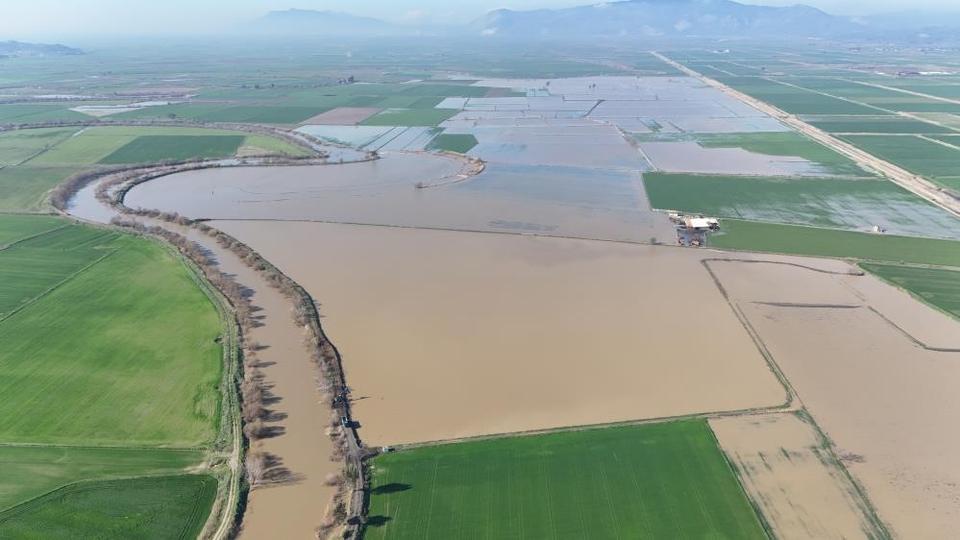 Büyük Menderes’te sel uyarısı