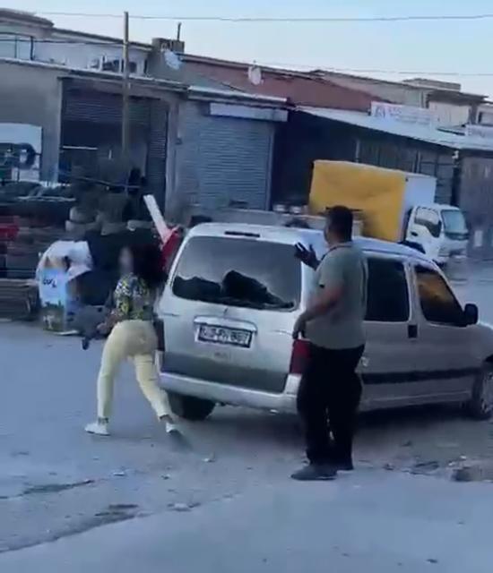ÇEKİÇLİ KADIN ÖFKESİNİ BÖYLE KUSTU