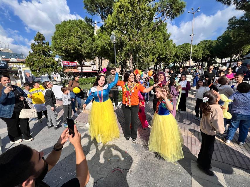 Söke de Balanlar Masal İçin Uçtu