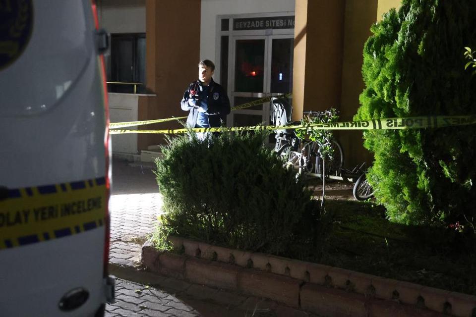 Boşanma aşamasındaki eşini 22 bıçak darbesiyle öldürdü: Mahkemeden şok karar