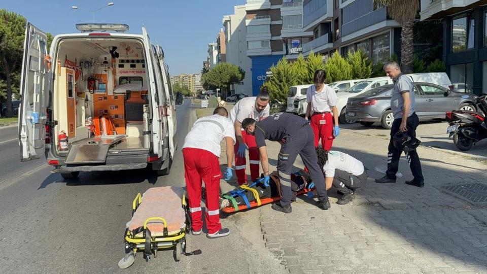 Motosiklet yayaya çarptı: 2 yaralı