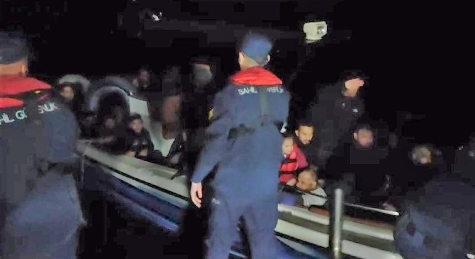 BODRUM AÇIKLARINDA 38 DÜZENSİZ GÖÇMEN YAKALANDI