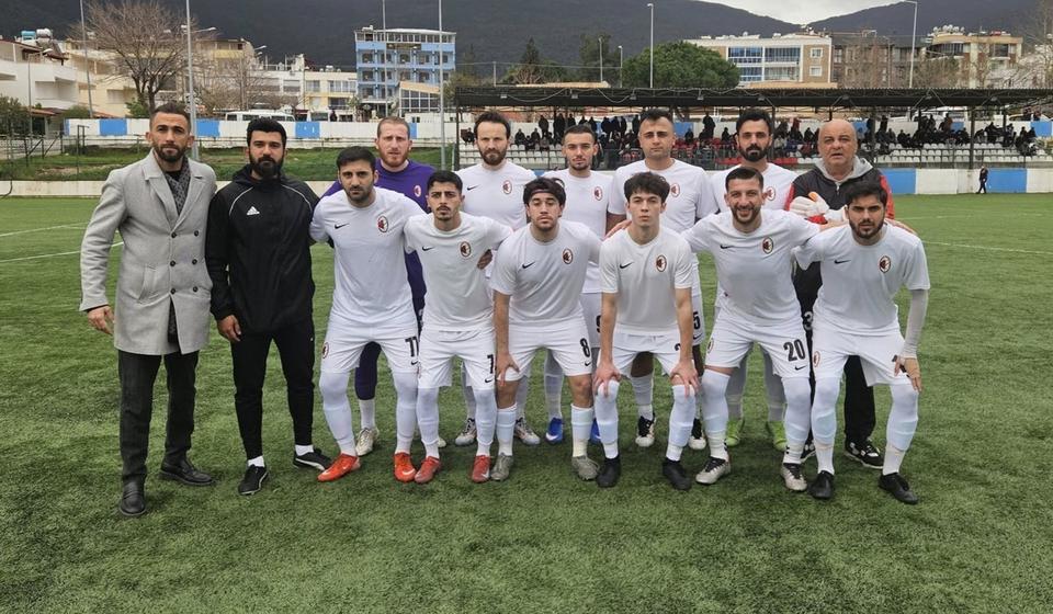 Kuşadası 1923, evinde mağlup