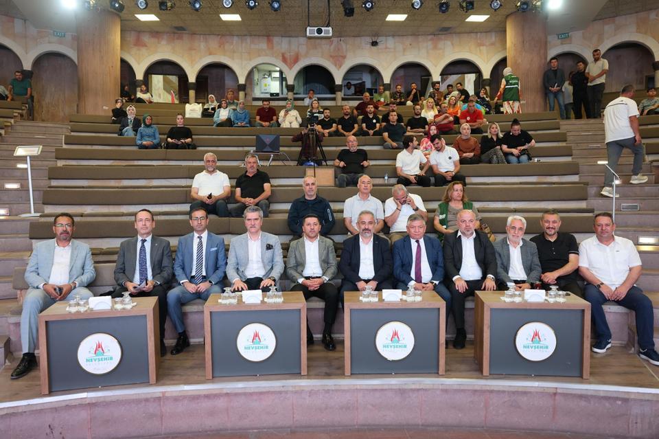 Nevşehir'de Bağımlılıkla Mücadelede Medyanın Rolü Konuşuldu