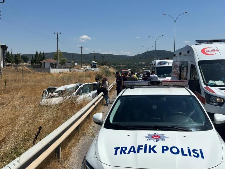 Feci kaza: Aynı aileden 2’si çocuk 4 yaralı