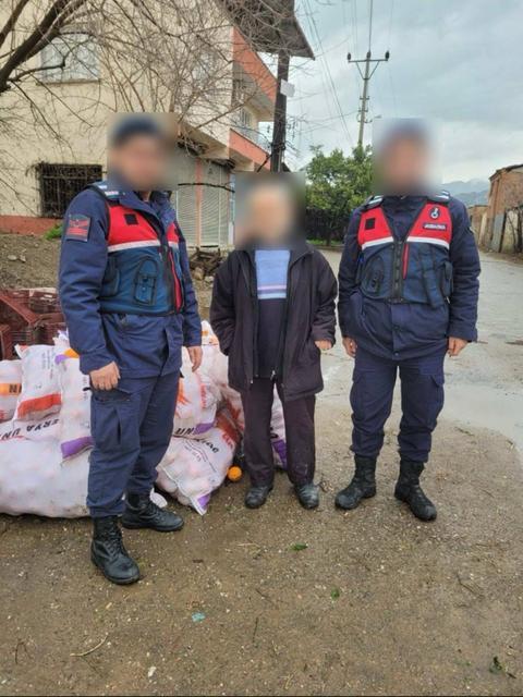 Nazilli’de portakal hırsızı yakalandı