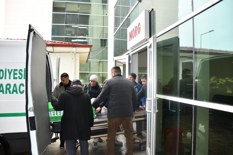 Yaşlı çift evlerinde ölü bulundu