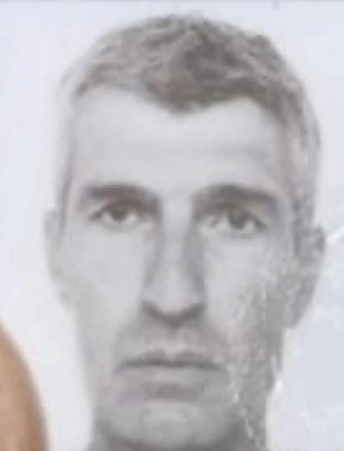 Cami önünde silahla vurulmuş halde ölü bulundu