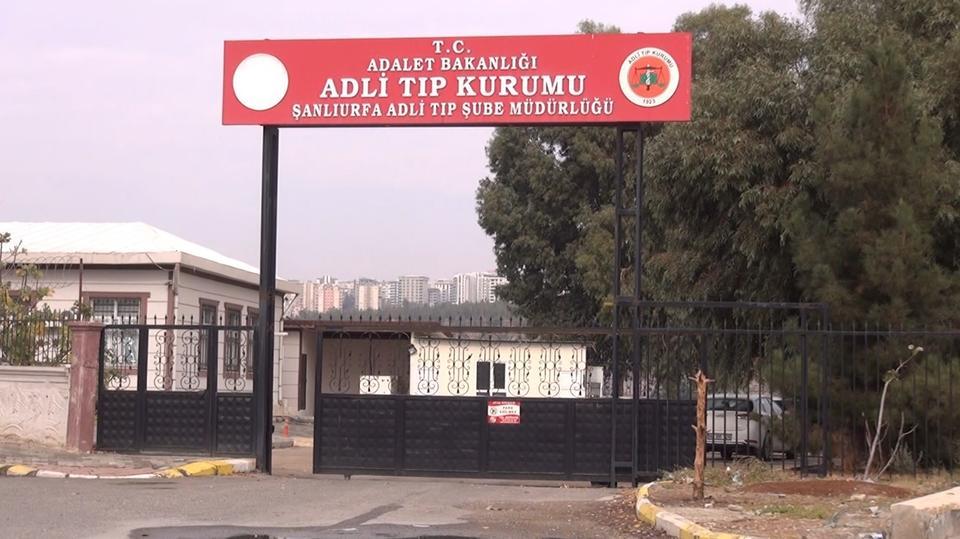 Bıçakla saldırdığı babası tarafından tüfekle vurularak öldürüldü