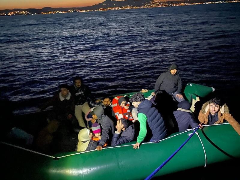 AYDIN'DA 34 DÜZENSİZ GÖÇMEN KURTARILDI